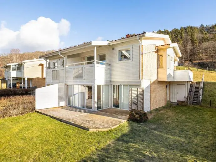 Bild 1 av 20 på Hjärttorpsvägen 8