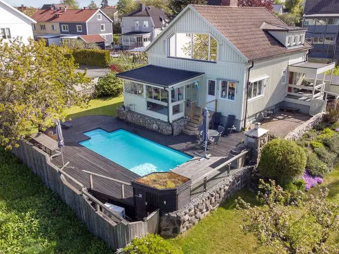 Villa, Granviksgatan 3. Bild 1 av 20