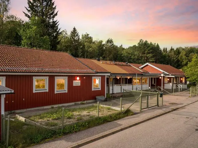 Bild 1 av 16 på Linvägen 7 & 9