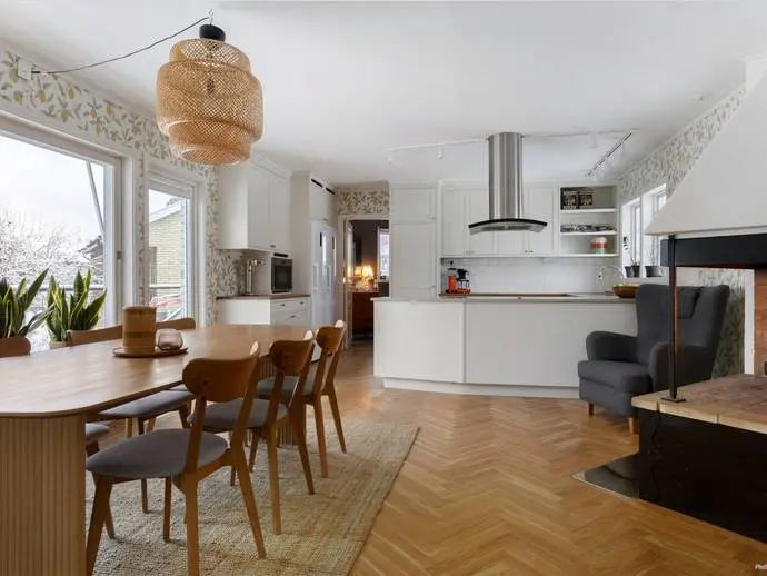 Bild 1 av 20 på Edelsbergsvägen 89