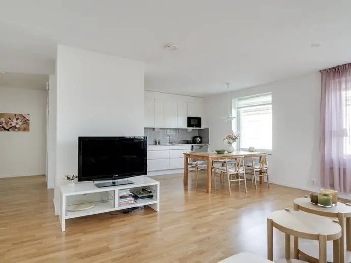Bild 1 av 20 på Pionjärgatan 20
