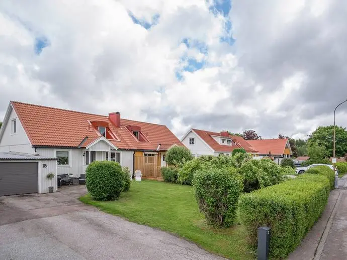 Villa, Linnévägen 15, Fagersta. Bild 1 av 20