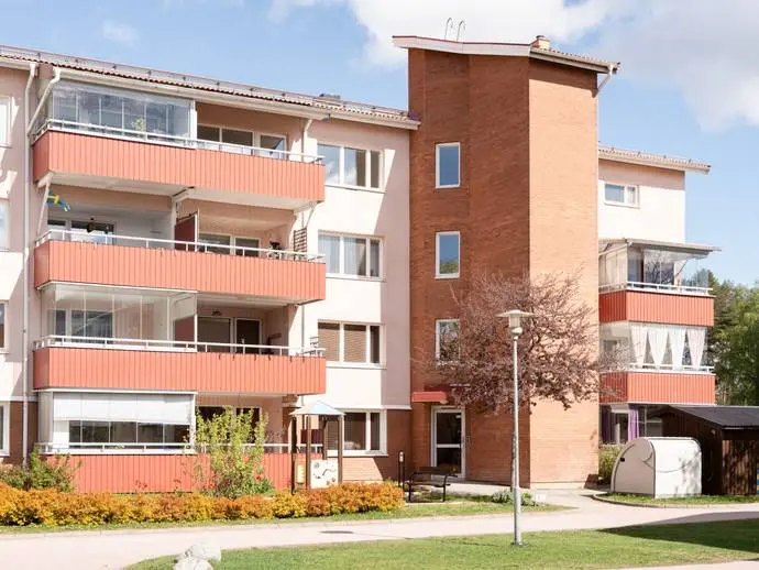 Bild 1 av 6 på Benvägen 43