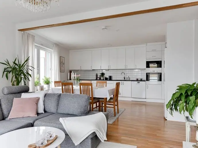 Apartment, Skärvstensgatan 18. Photo 1 of 20