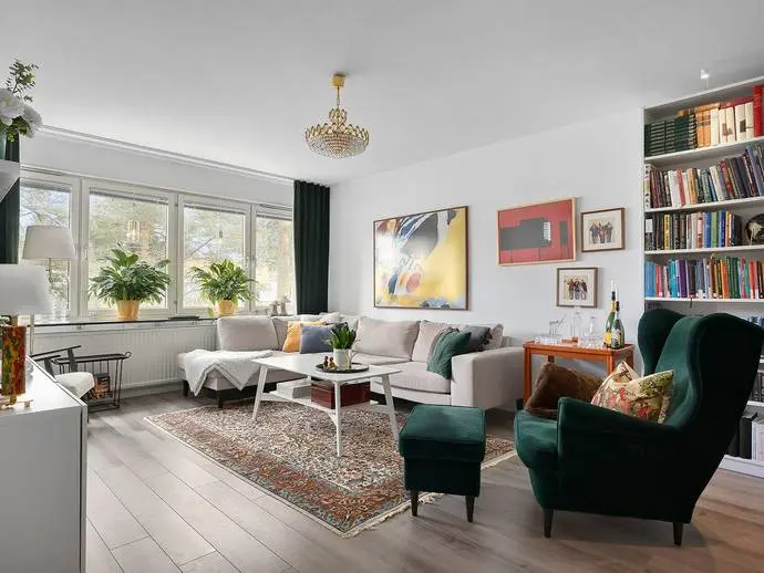 Bild 1 av 17 på Orkestervägen 48