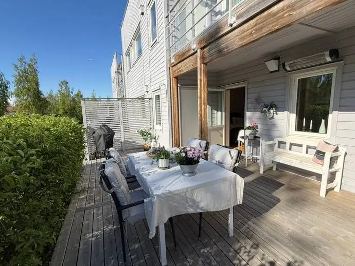 Bild 1 av 20 på Kavaljersvägen 12D