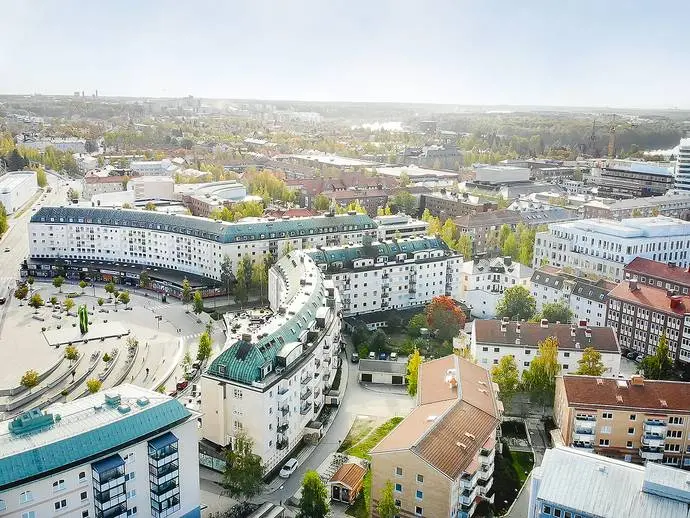 Lägenhet, Rådhusesplanaden 18B. Bild 1 av 8
