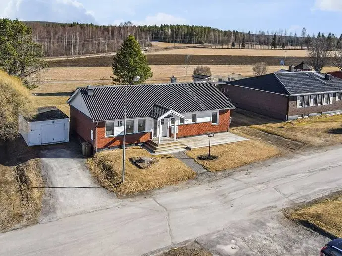Image 1 of 20 of Sveavägen 16