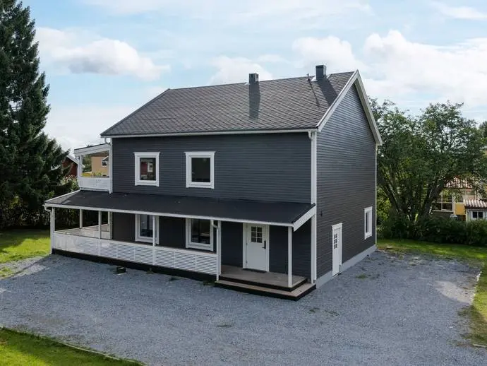 Bild 1 av 19 på Klockarbergsvägen 6
