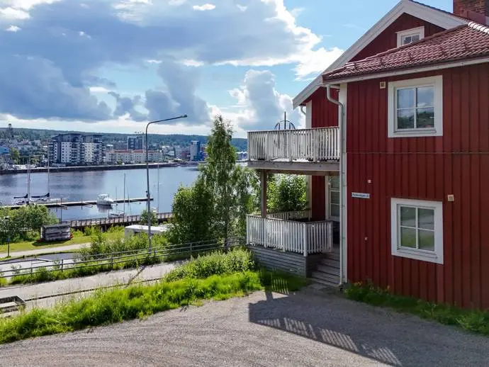 Bild 1 av 19 på Modovägen 61A