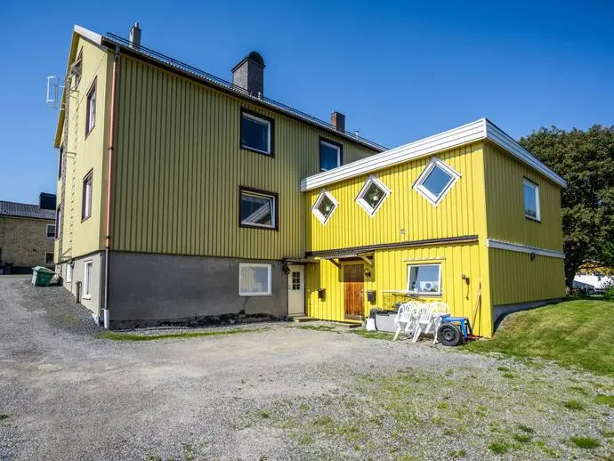 Lägenhet, Fågelsångsvägen 14. Bild 1 av 20