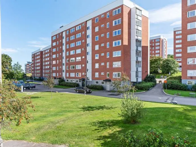 Bild 1 av 20 på Nackstavägen 38B