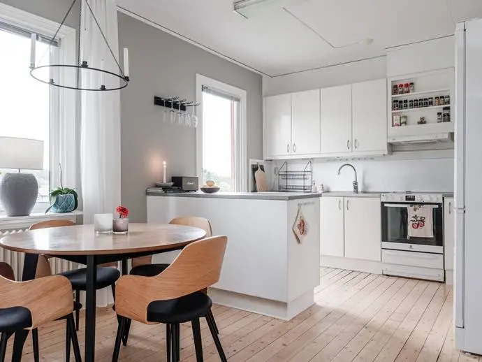 Lägenhet, Krokvägen 8B. Bild 1 av 20