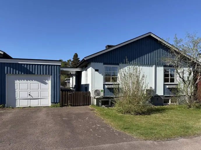 Bild 1 av 20 på Järnvägsgatan 8A