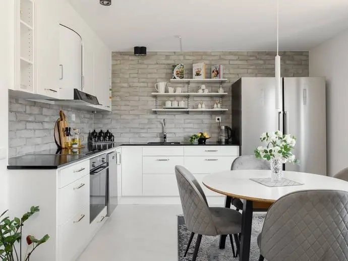 Lägenhet, Allmogevägen 136B. Bild 1 av 20