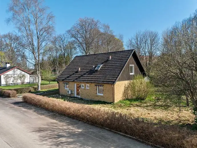 House, Björkvägen 6, Tingsryd. Photo 1 of 20