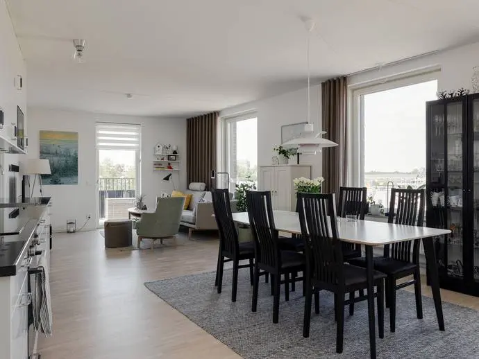 Bild 1 av 20 på Södra Järnvägsgatan 34B