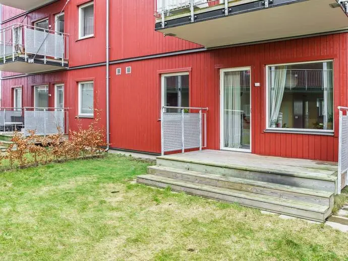 Image 1 of 16 of Målarevägen 27D