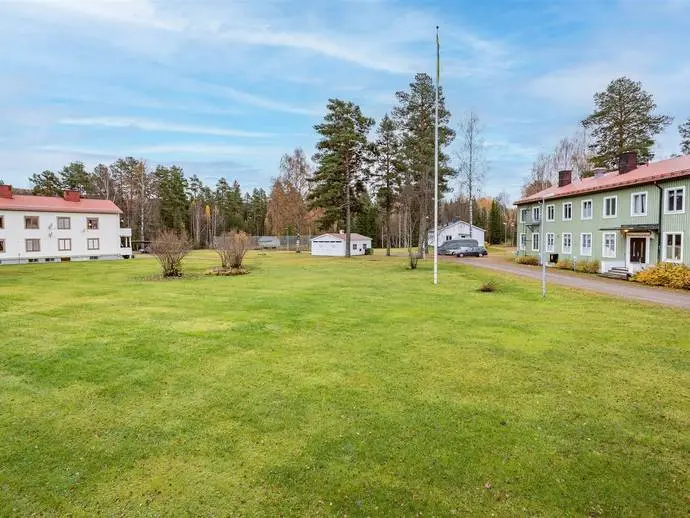 Bild 1 av 20 på Utanede 248, 250, 253