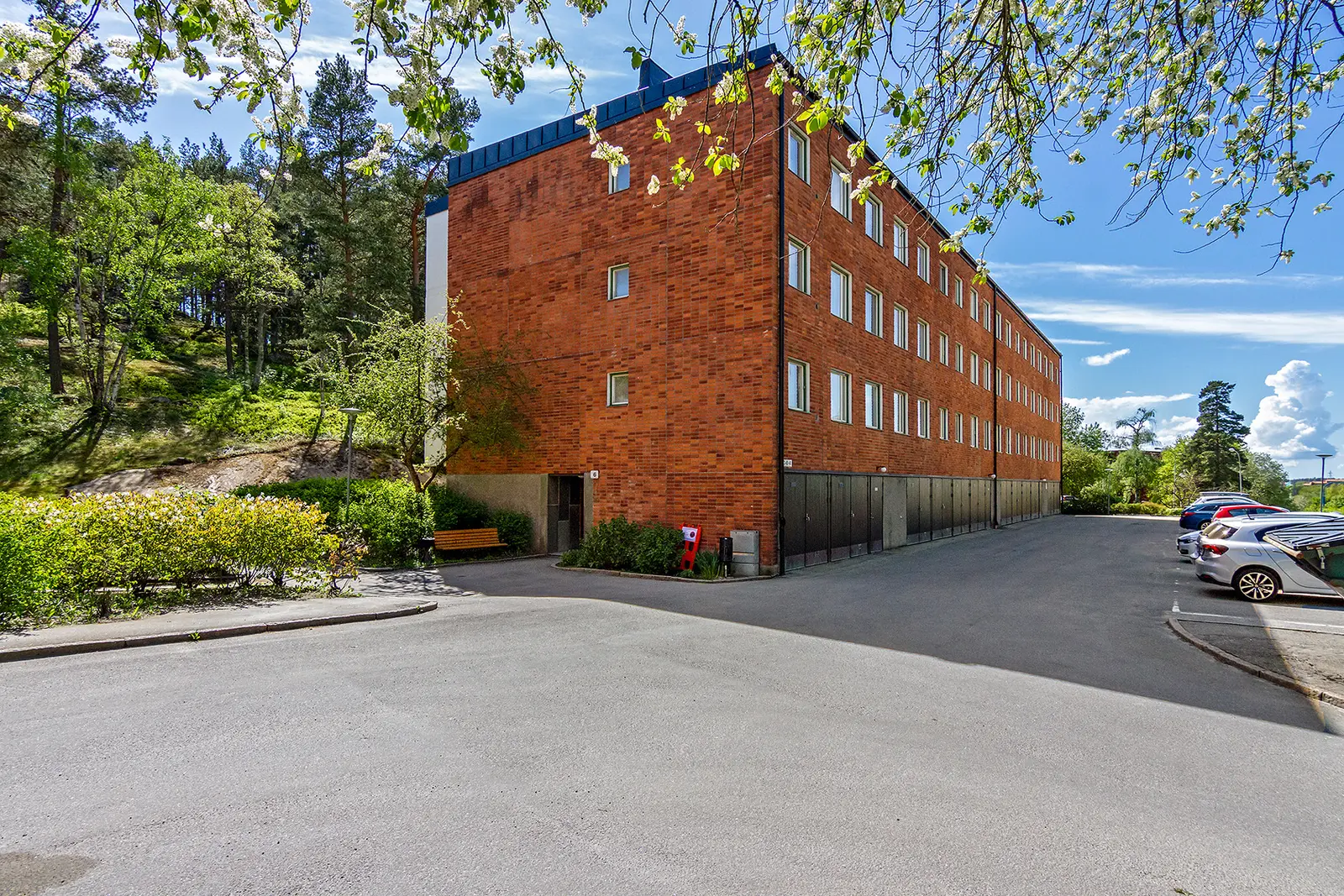 Bild 1 av 3 på Ribbings väg 6
