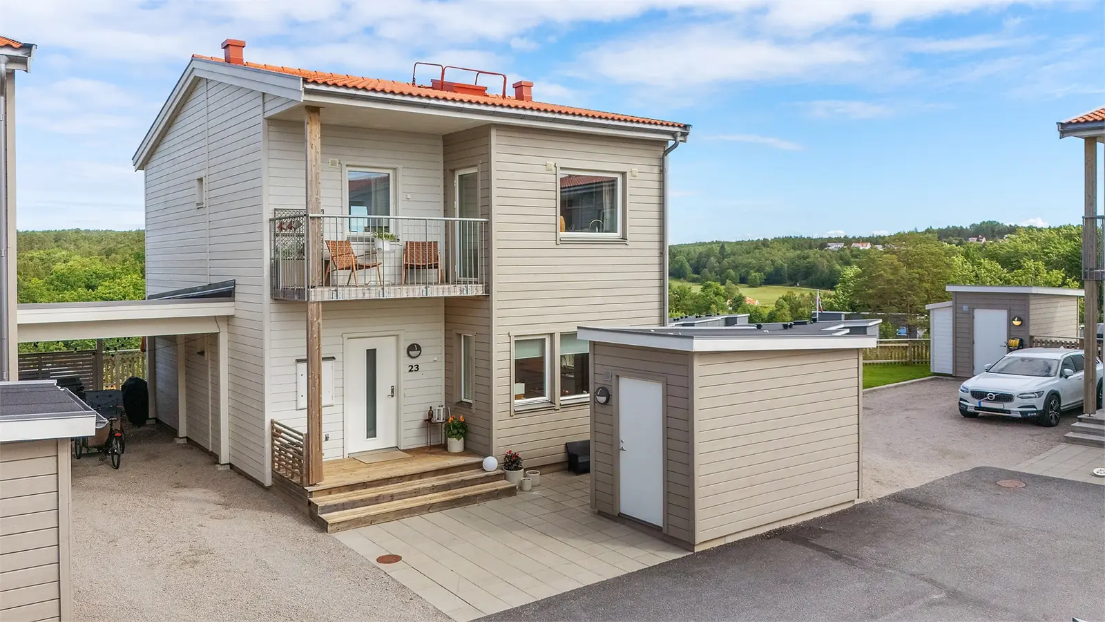 Bild 1 av 39 på Pilslingan 23