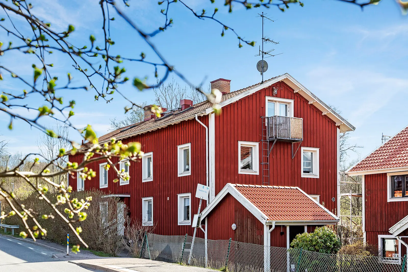 Lägenhet, Hedeforsvägen 15, Lerum. Bild 1 av 26