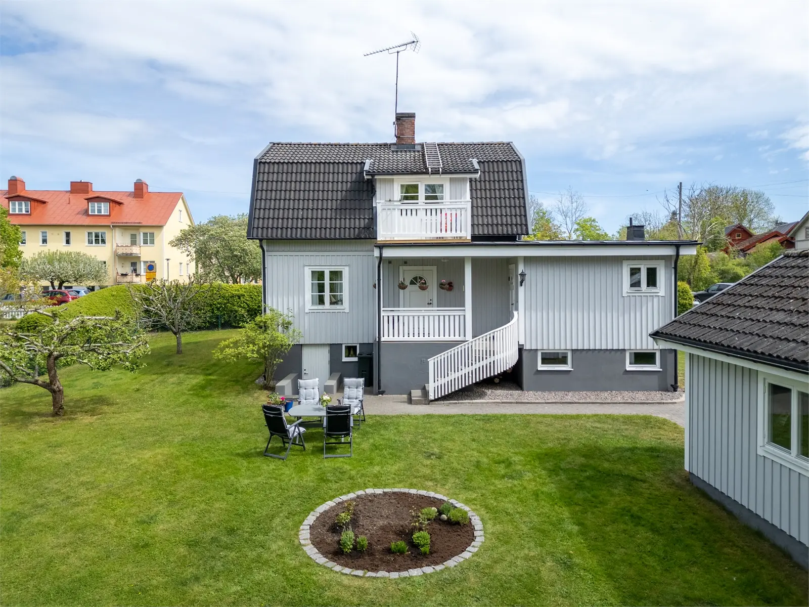 Image 1 of 5 of Östra Långgatan 73