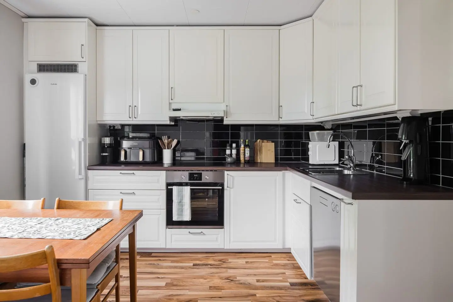 Apartment, Solhagsvägen, Lidköping. Photo 1 of 25