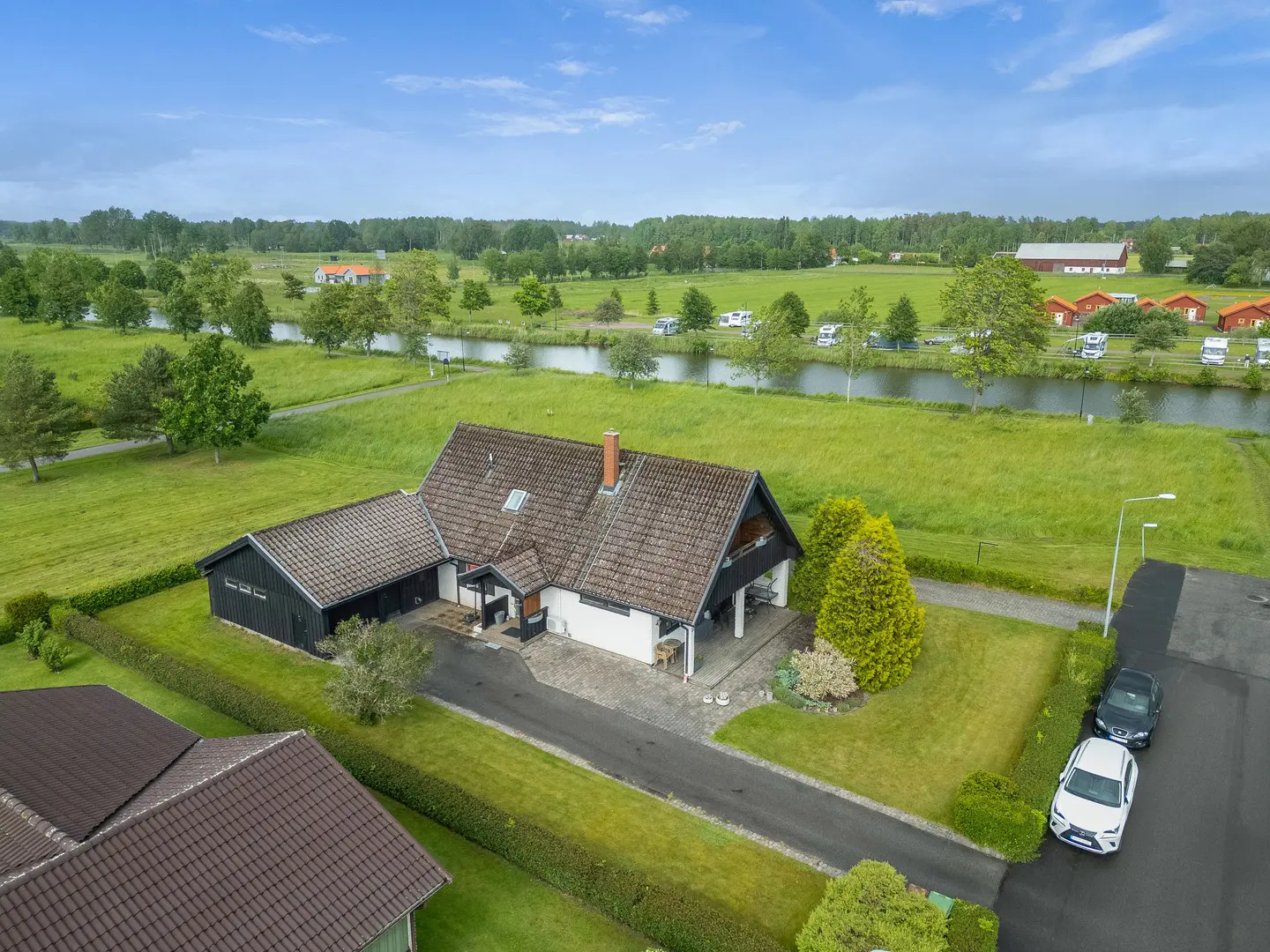 Villa, Norra Bergsgatan 23, Töreboda. Bild 1 av 5