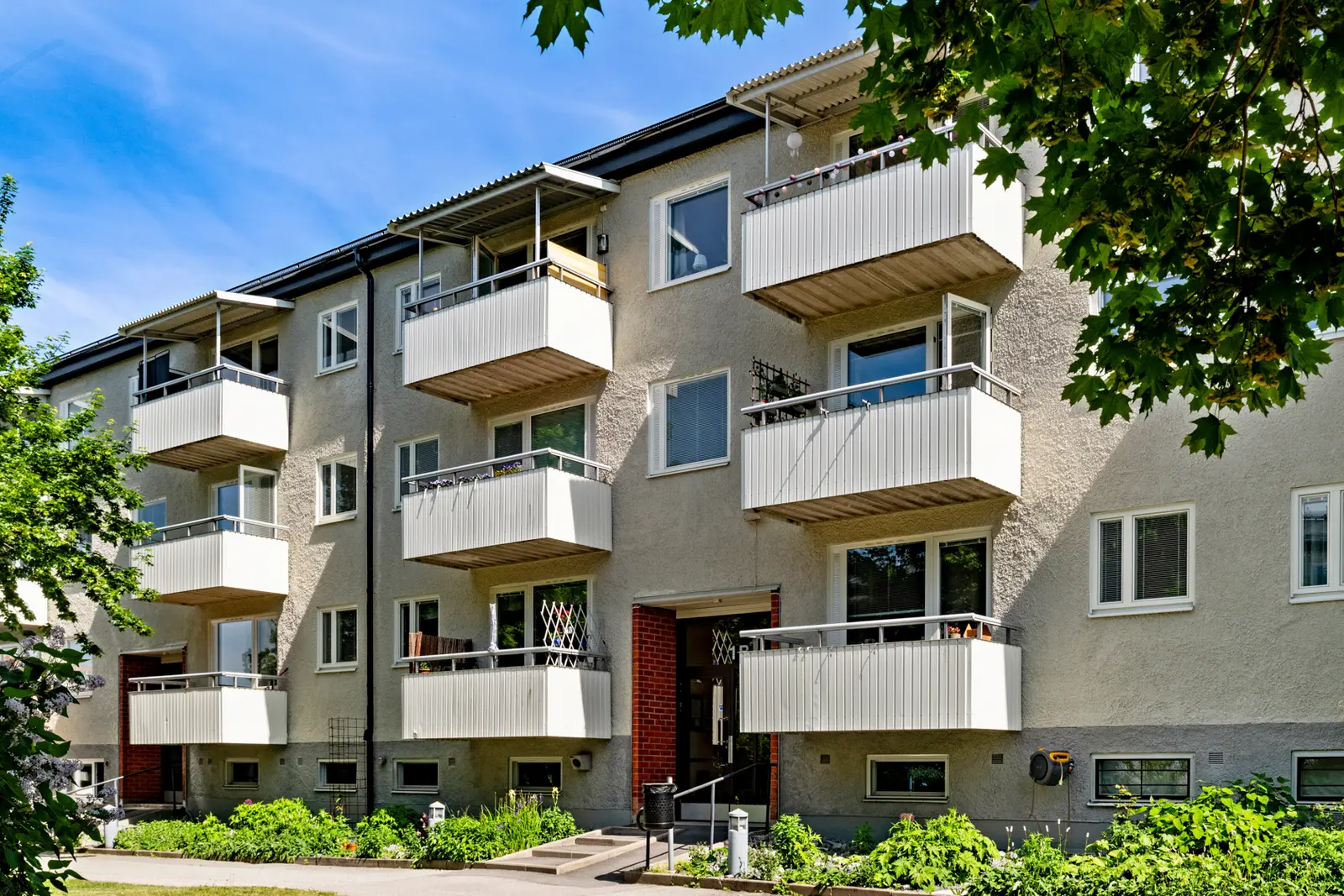 Lägenhet, Åkersbergavägen 1 B. Bild 1 av 24