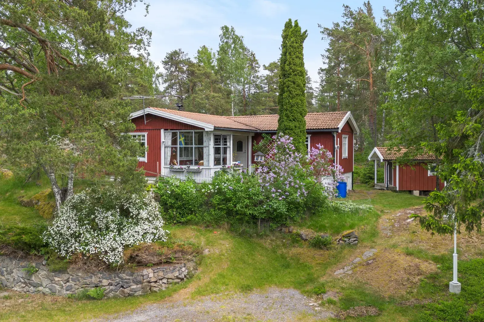 Bild 1 av 20 på Sjöbergavägen 23