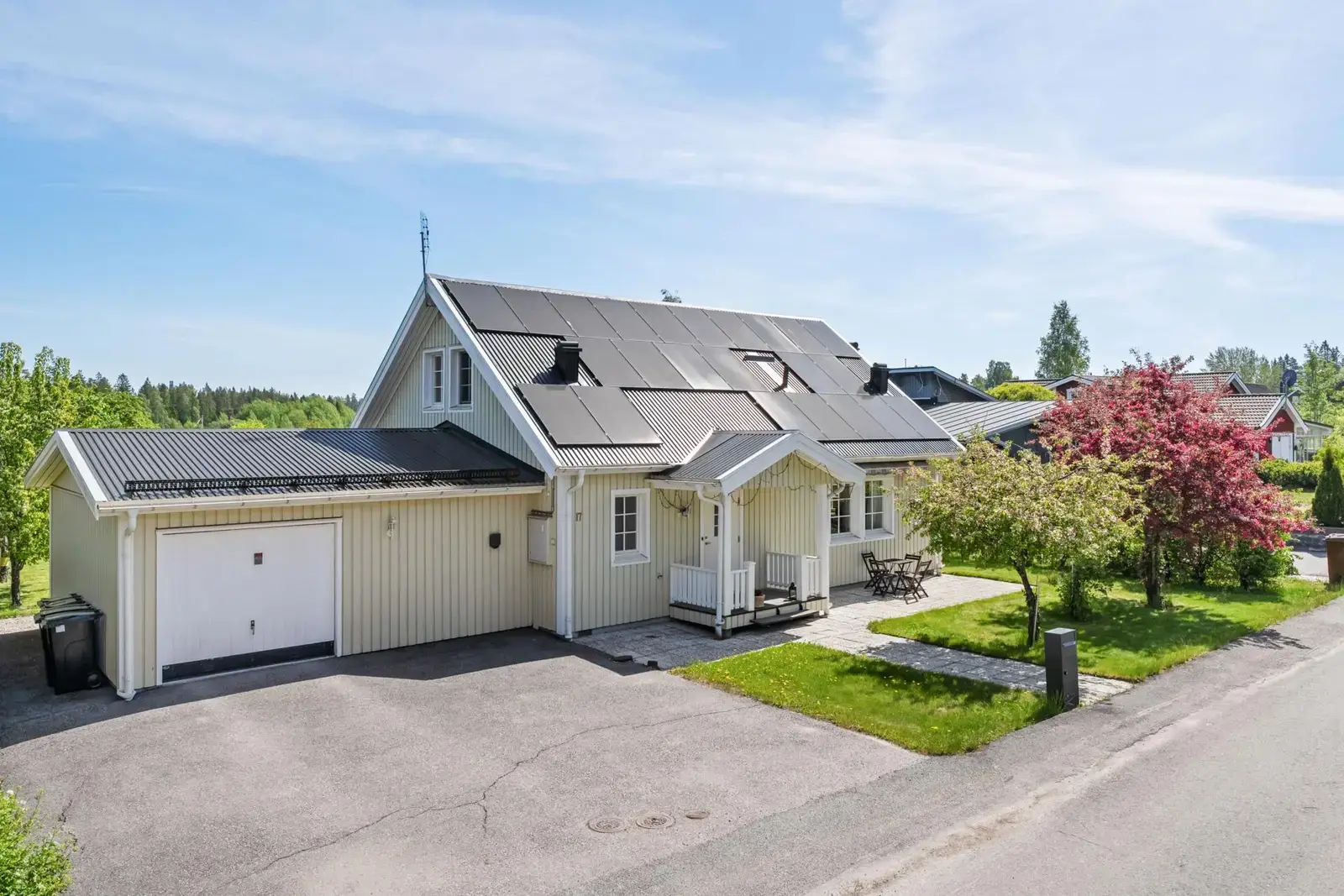 Bild 1 av 20 på Slipgatan 17