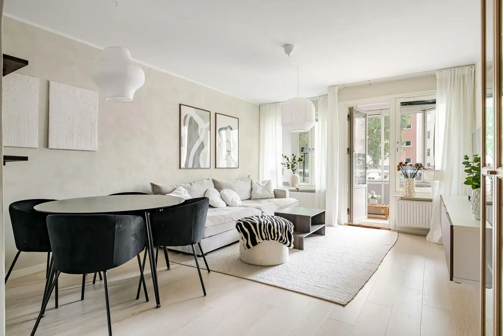 Bild 1 av 20 på Hagavägen 24