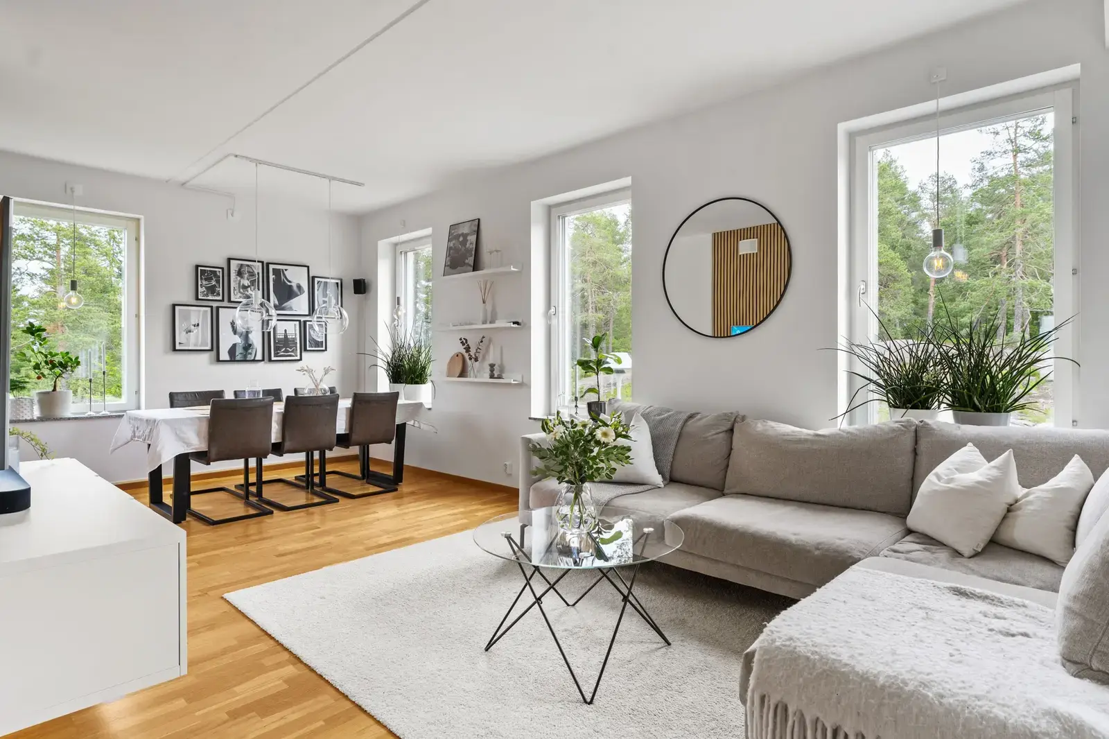 Apartment, Hakon Ahlbergs väg 77, Sundsvall. Photo 1 of 20