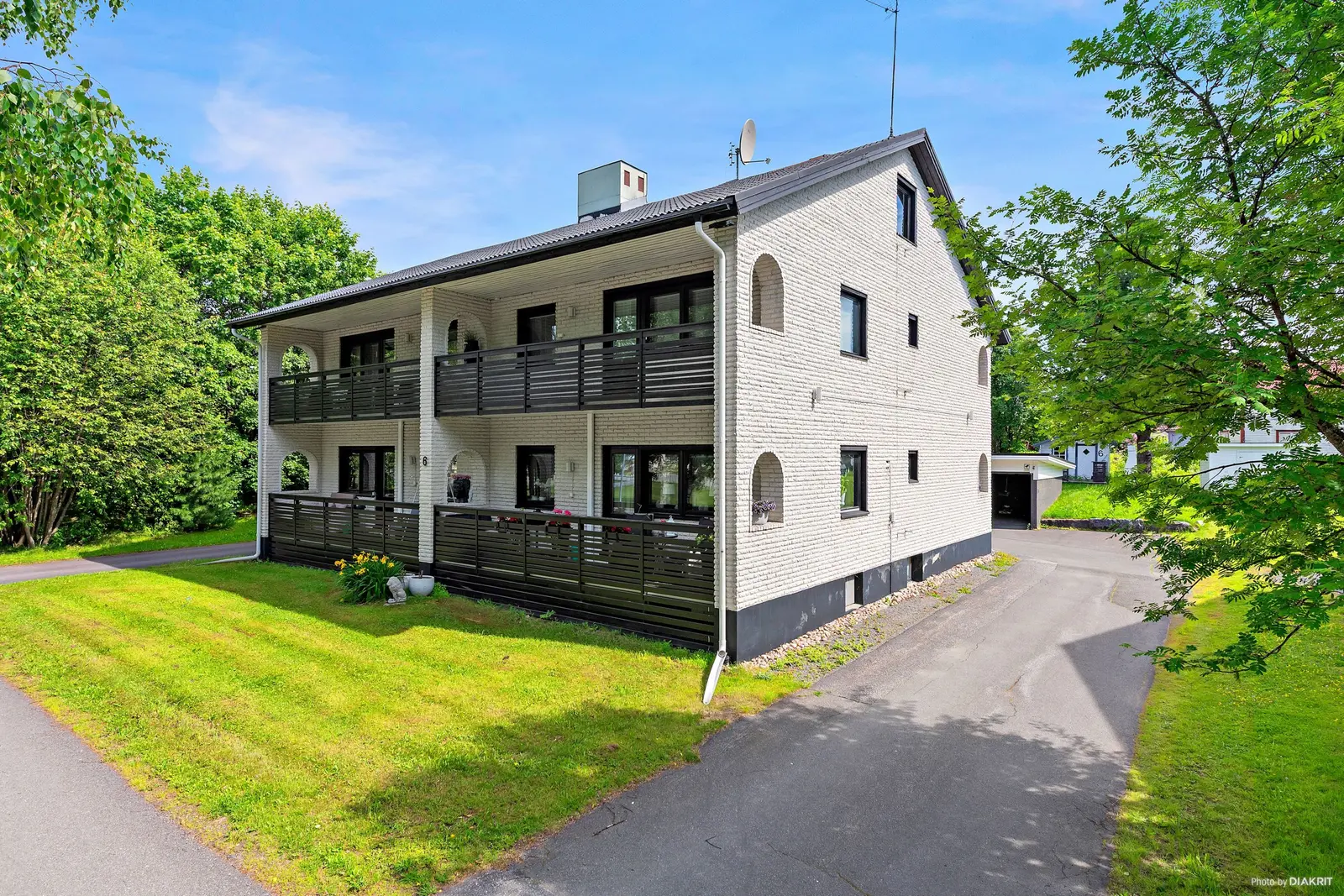Image 1 of 19 of Stationsgatan 6
