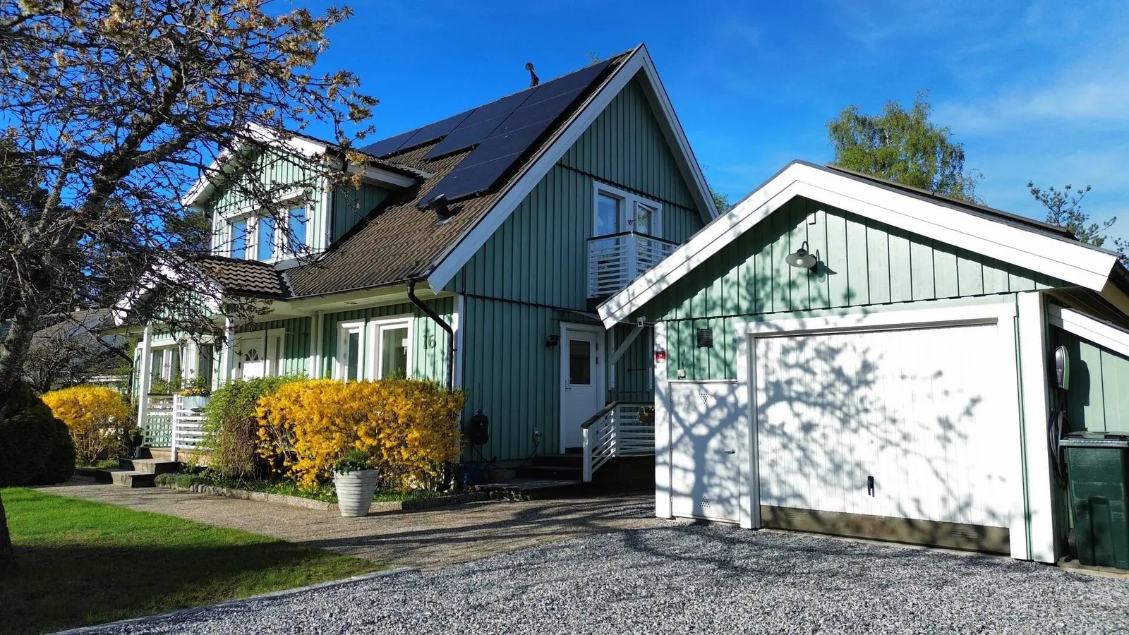 Bild 1 av 20 på Spelarvägen 16