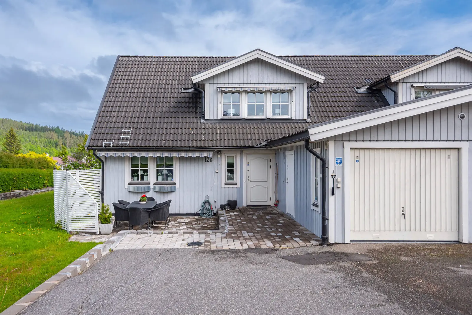 Image 1 of 28 of Bågevägen 12B