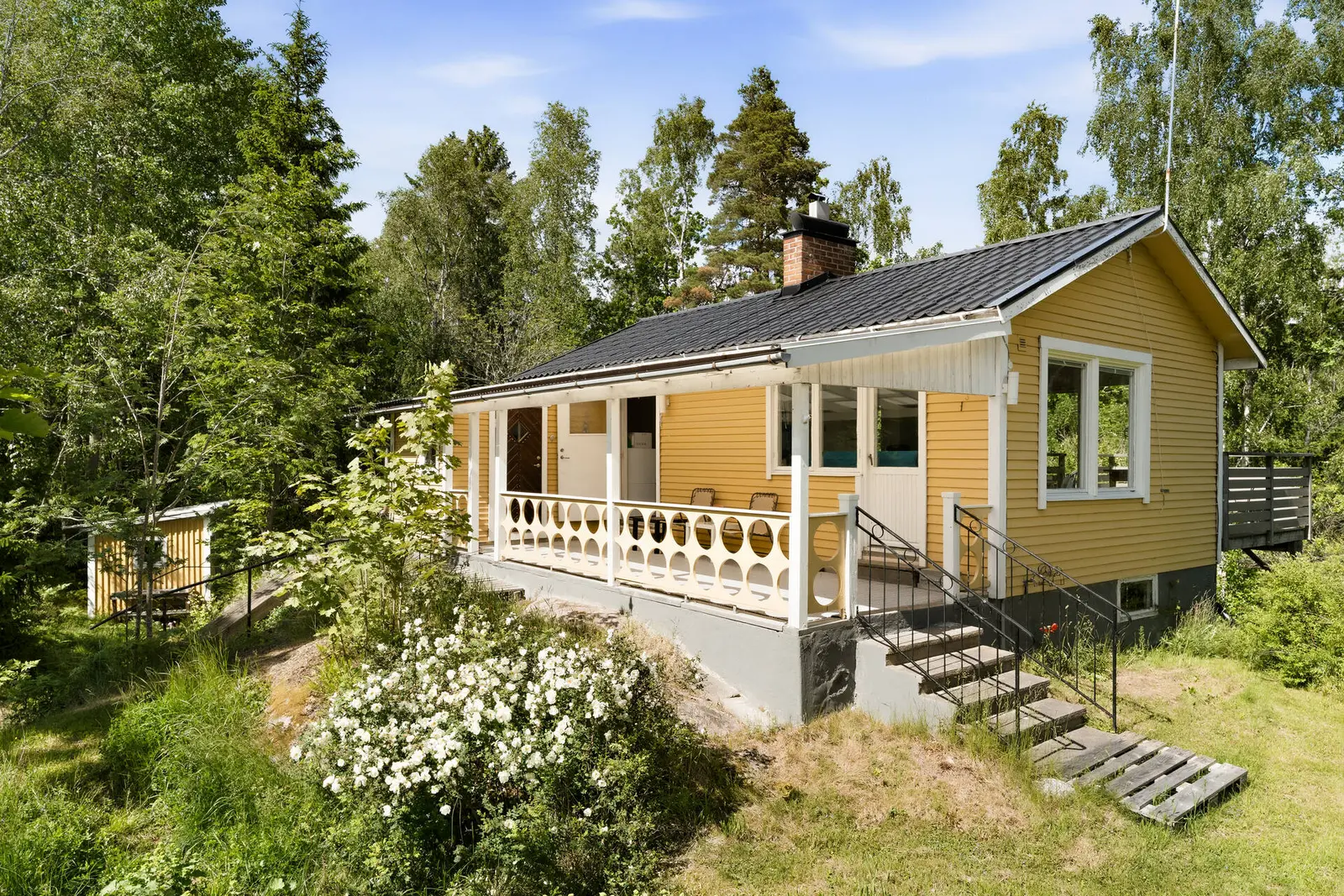 Image 1 of 20 of Tallbitsvägen 10