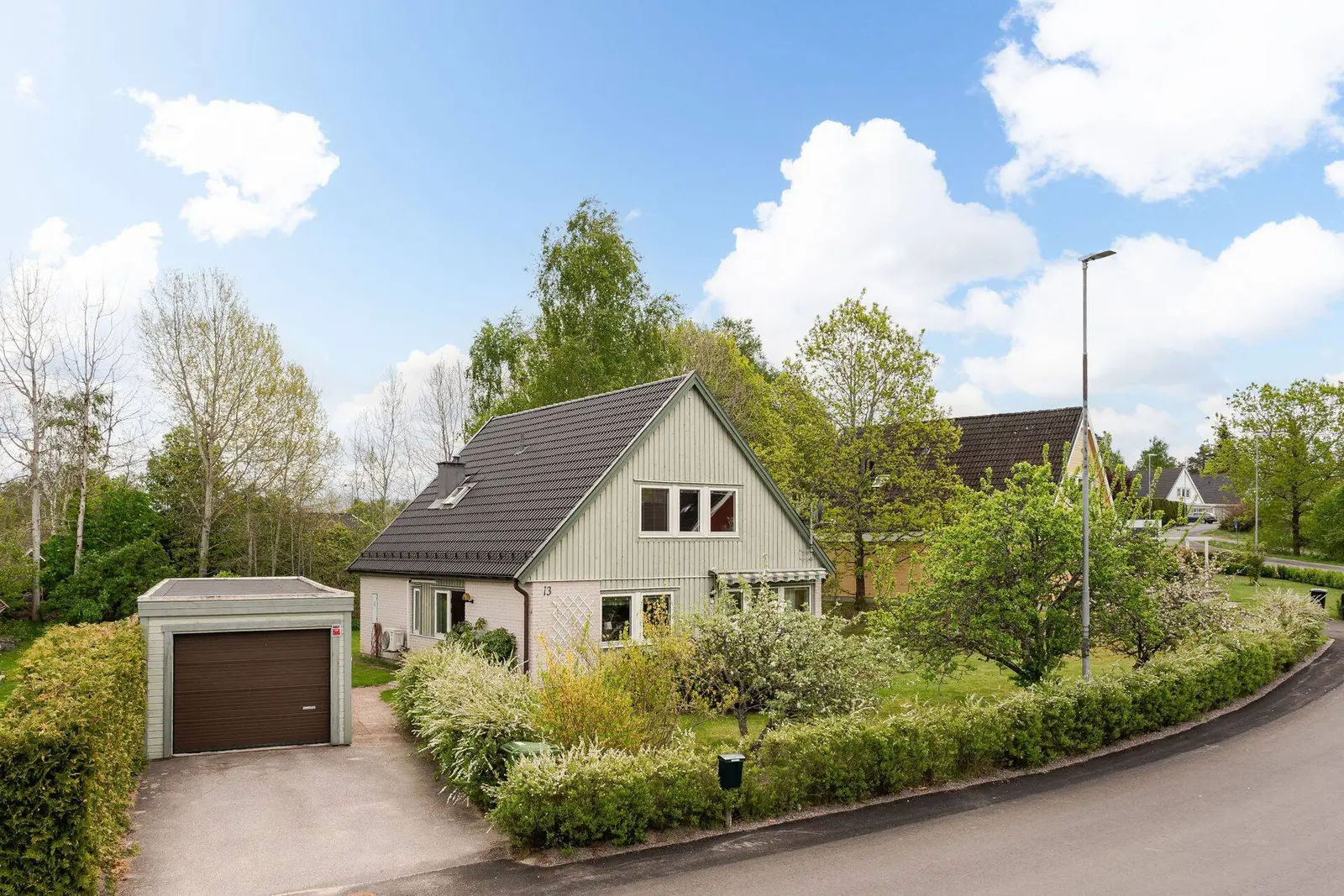 House, Marsvägen 13, Flen. Photo 1 of 20