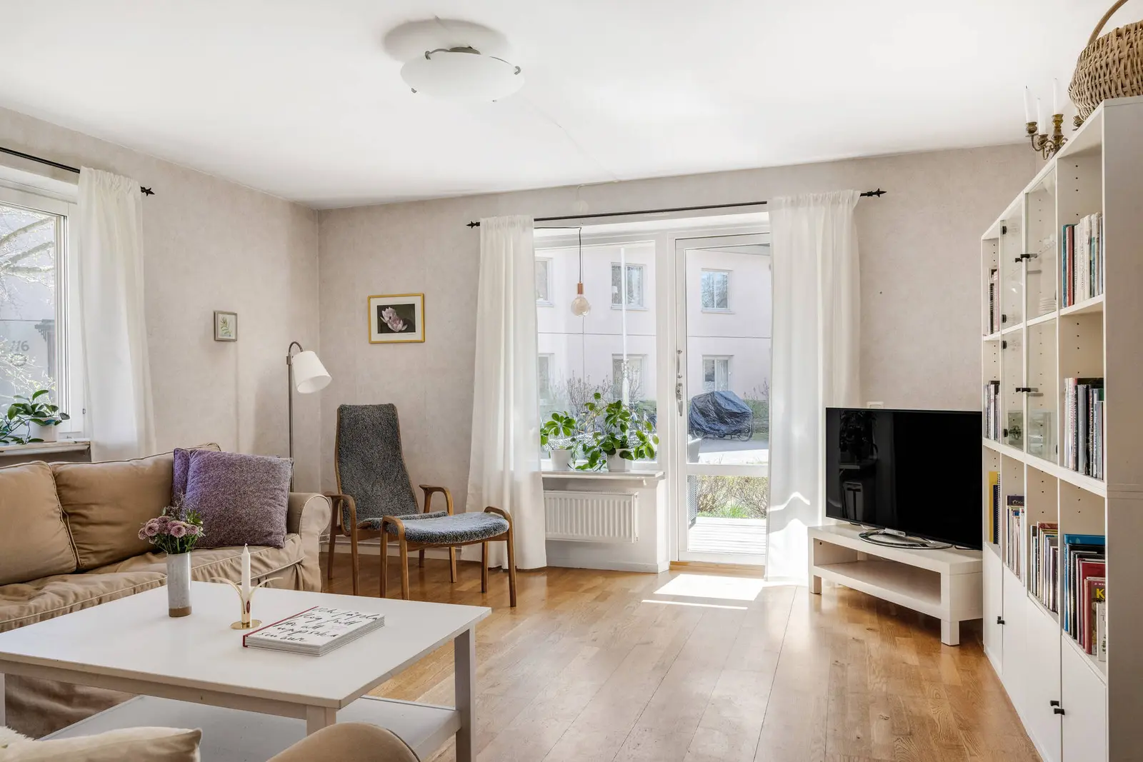 Lägenhet, Eksätravägen 130, Uppsala. Bild 1 av 35