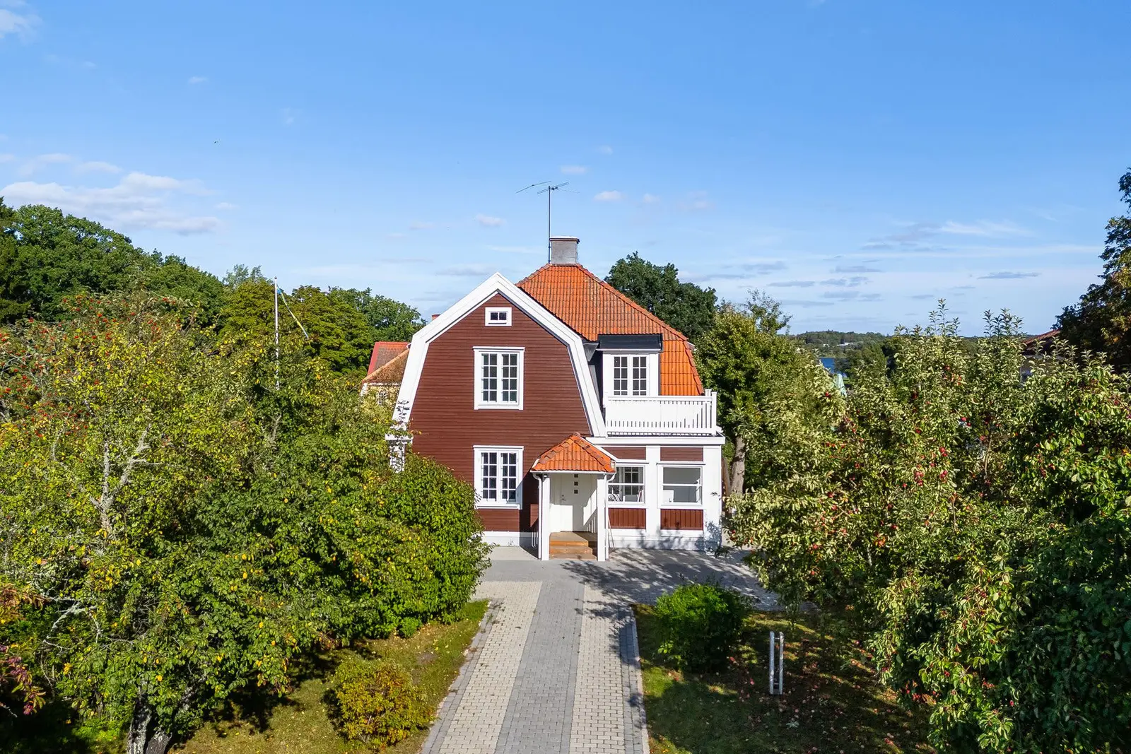 Bild 1 av 40 på Regementsgatan 22