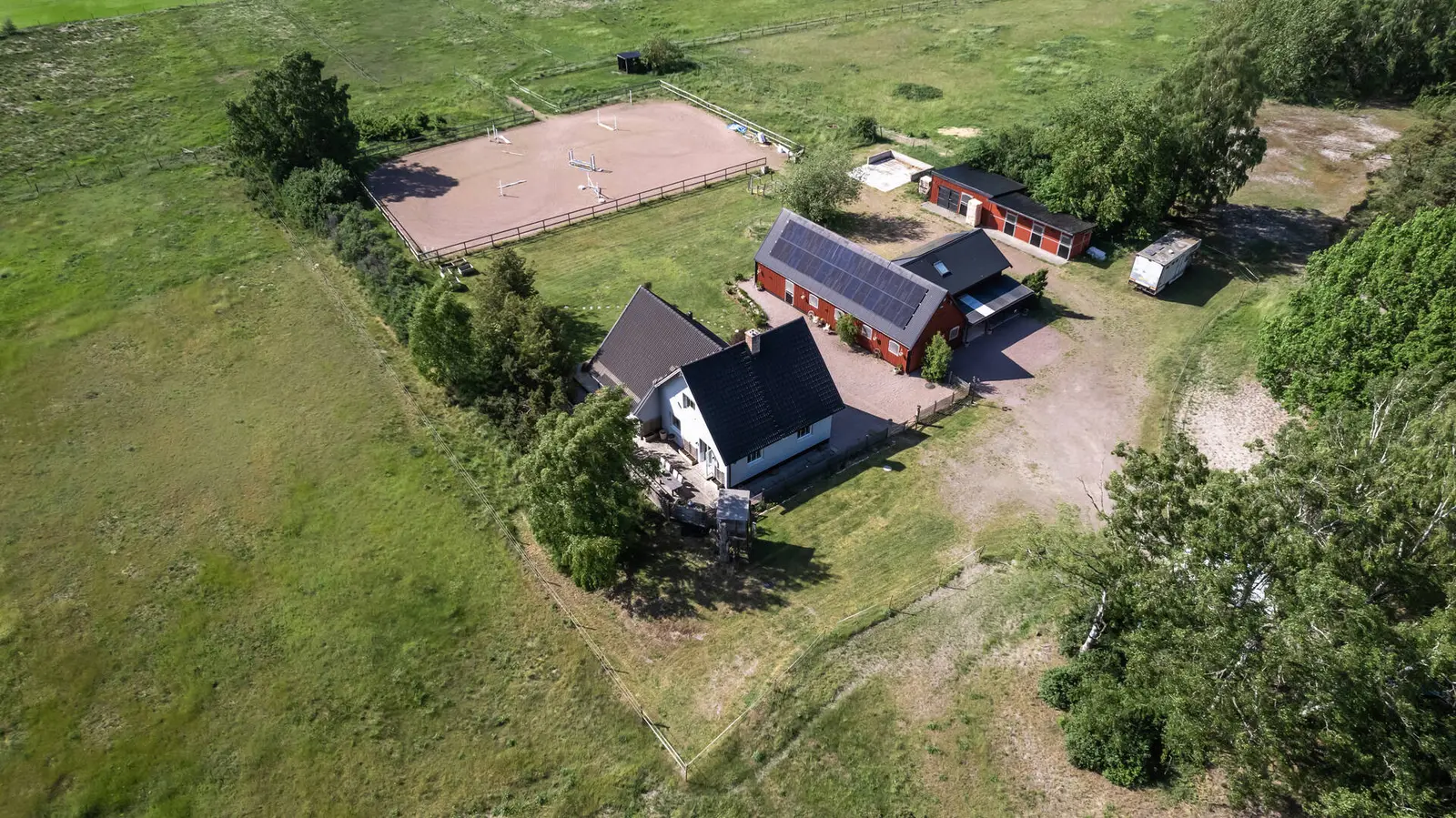 Gård, Furubodavägen 350, Yngsjö. Bild 1 av 40