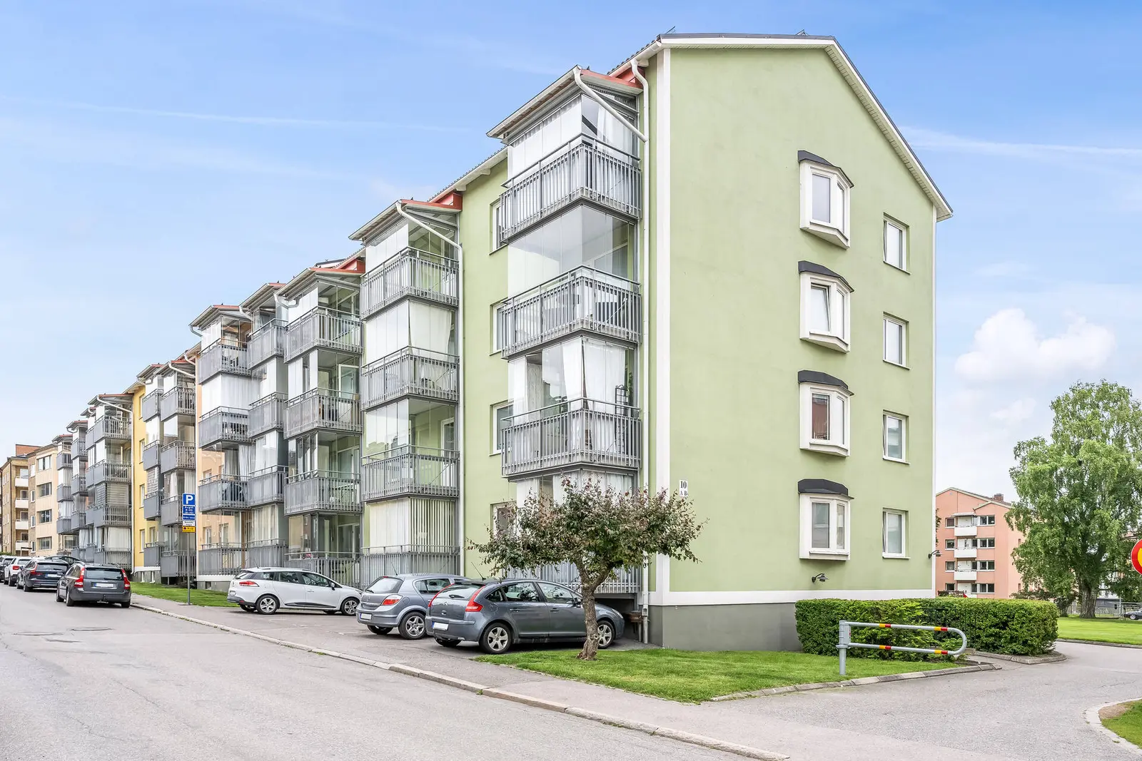 Bild 1 av 14 på Blommelundsgatan 10B