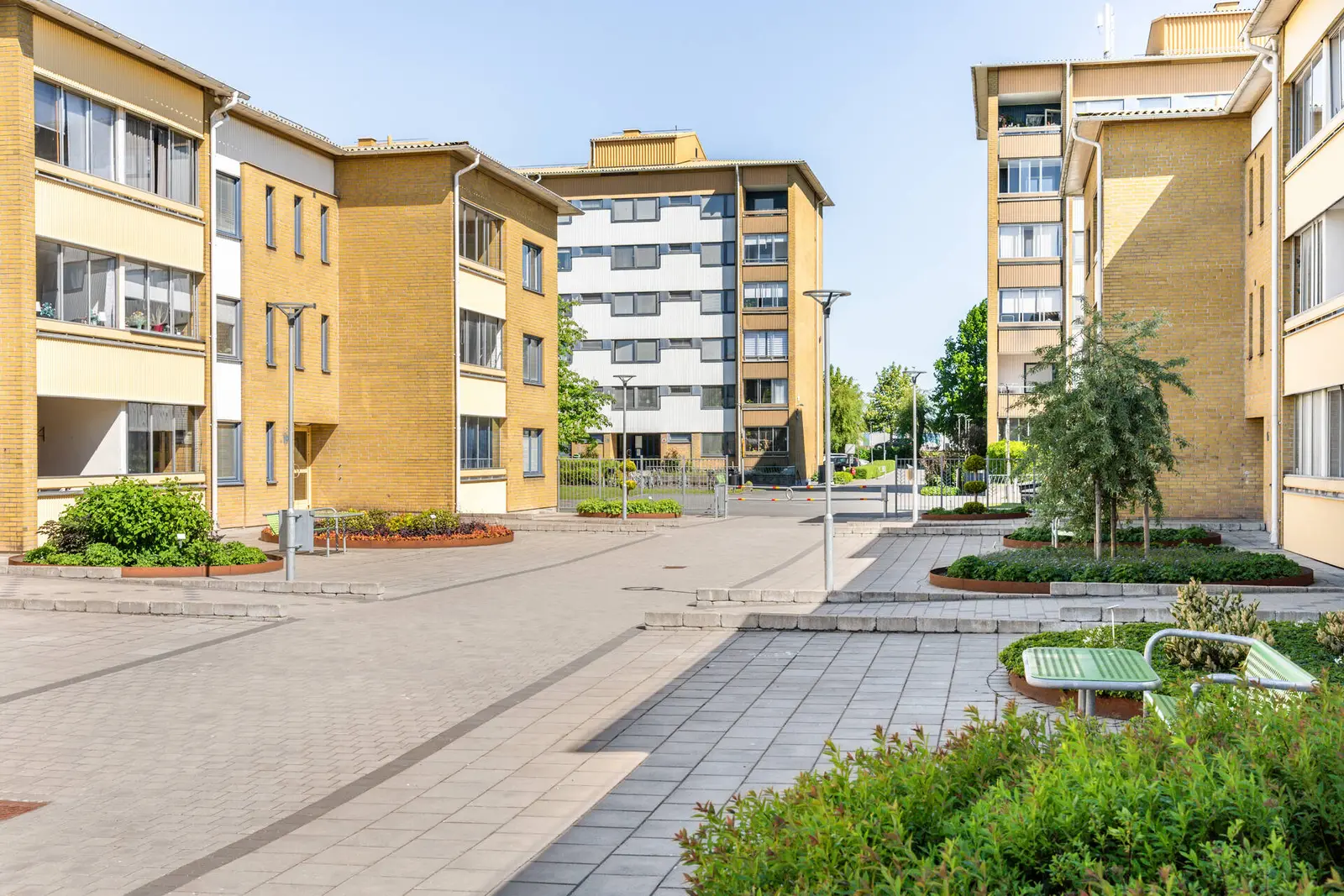 Lägenhet, Hasselvägen 18, Kristianstad. Bild 1 av 19