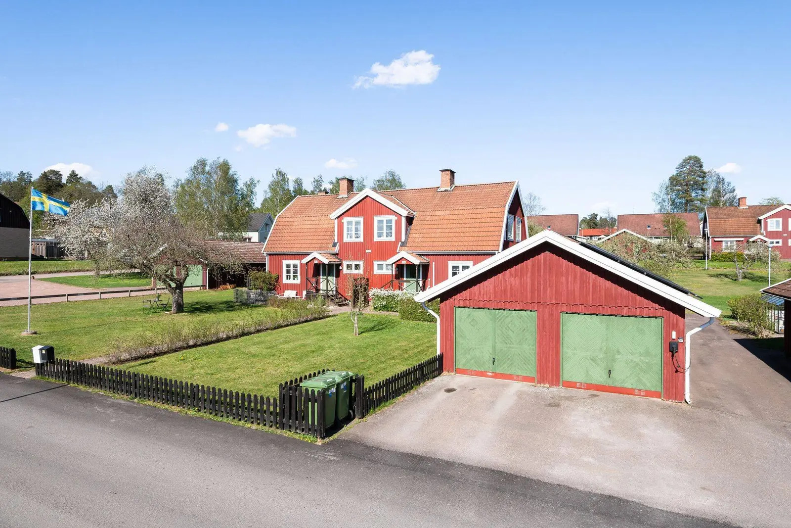 Bild 1 av 20 på Martinvägen 16B
