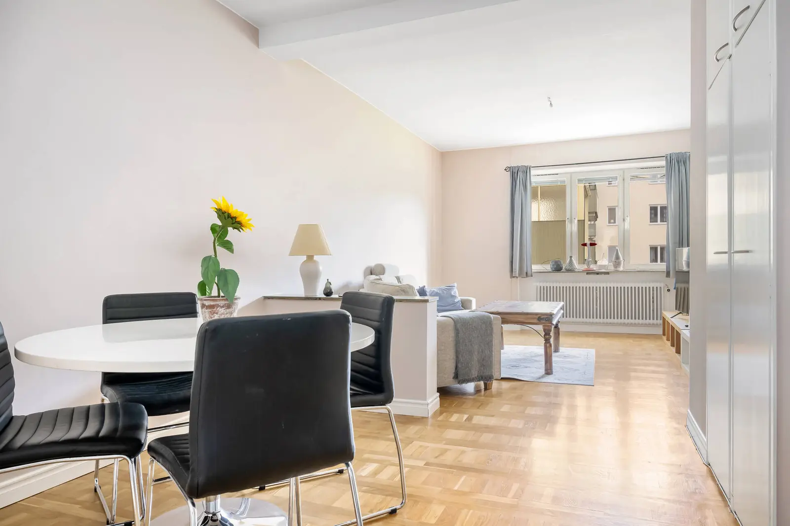 Bild 1 av 18 på Wadströmsgatan 6B