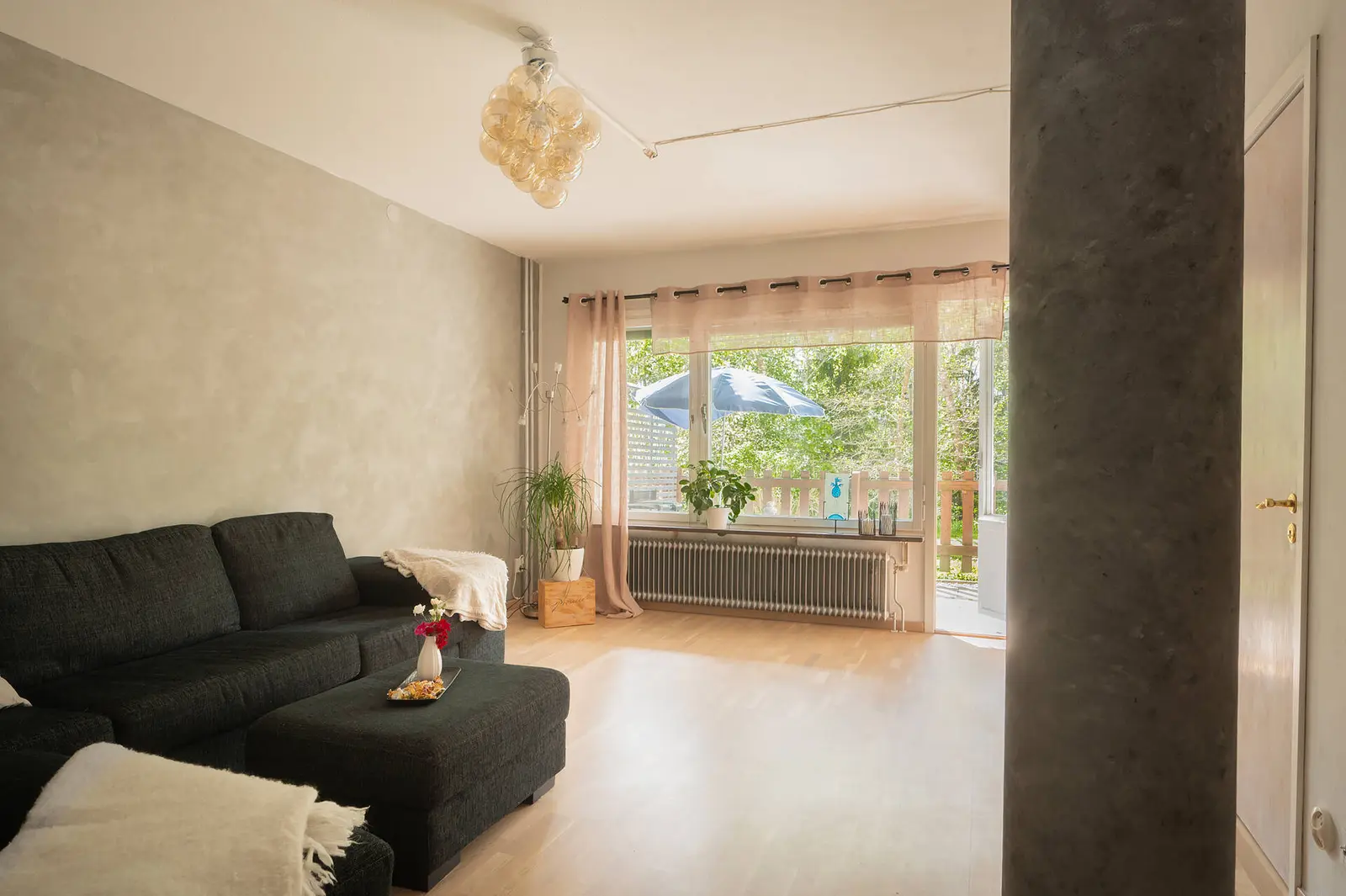 Lägenhet, Sågstuvägen 36, Huddinge. Bild 1 av 16