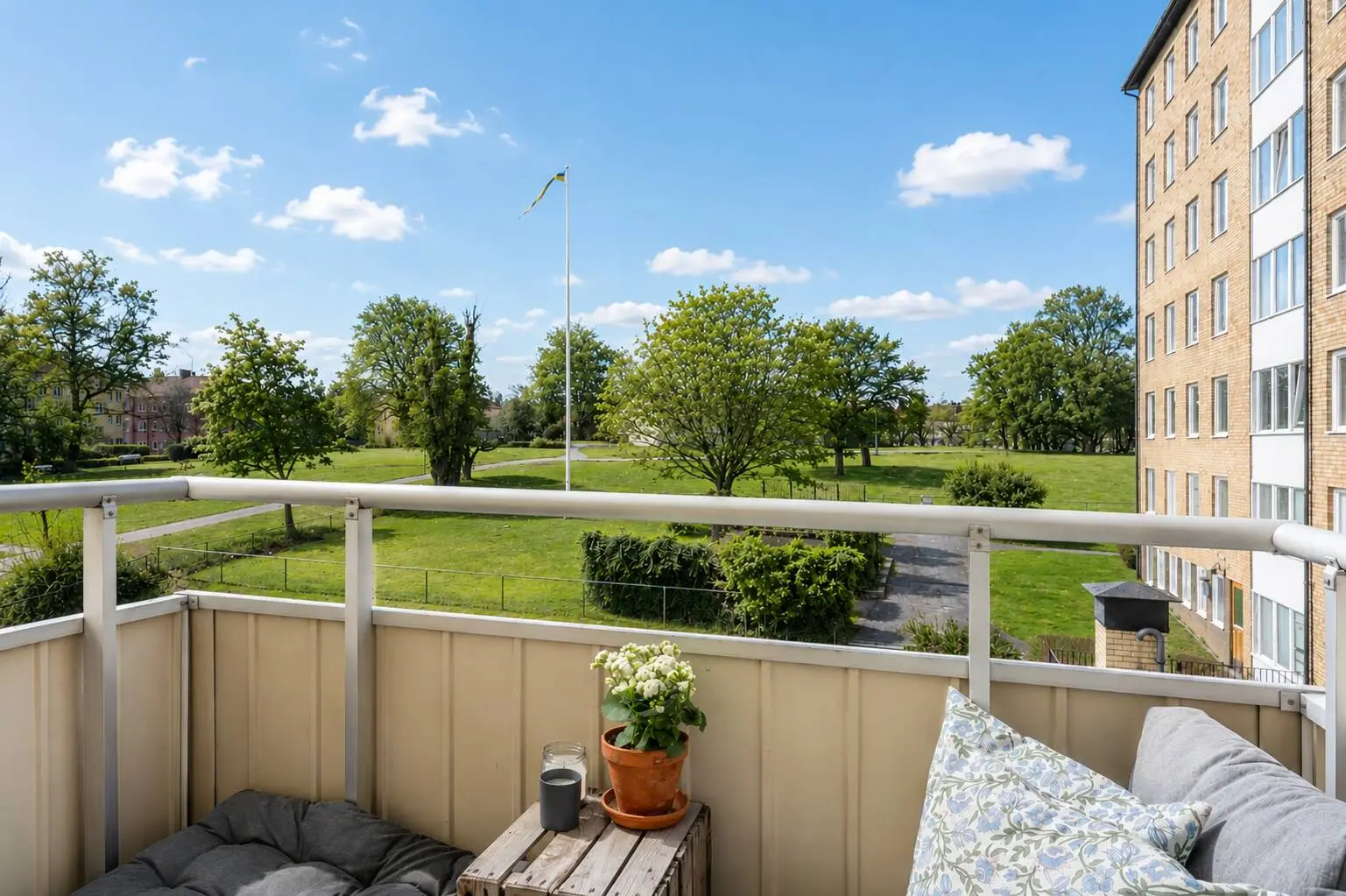 Lägenhet, Nelinsgatan 22, Norrköping. Bild 1 av 20