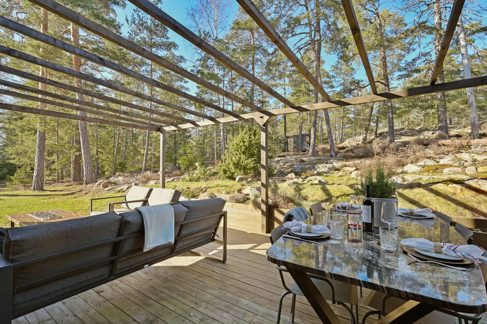 Lägenhet, Björnvägen 40A, Skogås. Bild 1 av 38