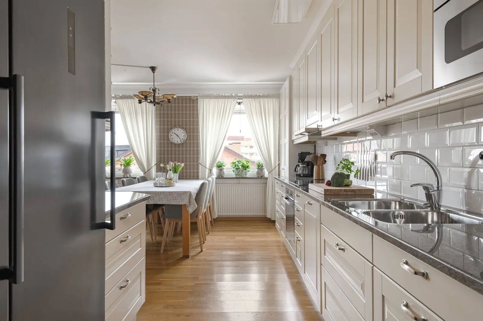 Lägenhet, Urban Hjärnes väg 7, Motala. Bild 1 av 27